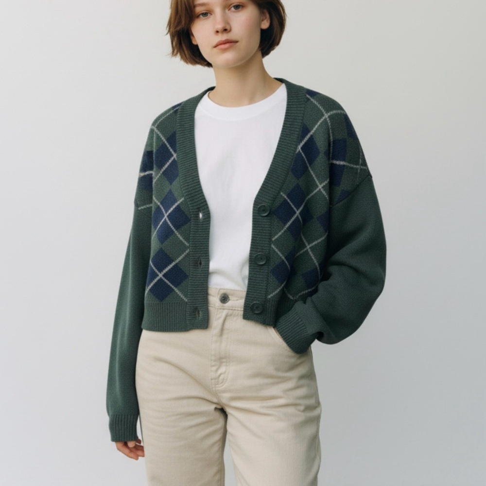 Hollister Argyle Oversized Cropped Cardigan Sweater in Green/Blue Women’s Size M